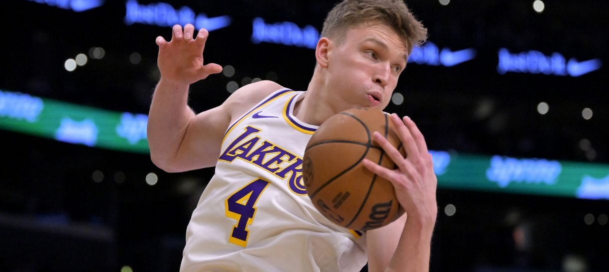 Trocas no Lakers: Veja quais jogadores podem ser negociados e quando!