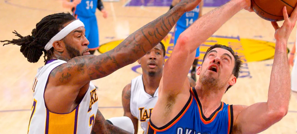 Contra o Thunder, Lakers começa série na estrada