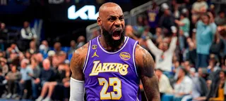 Lakers atropela Wizards com triplo-duplo de LeBron James