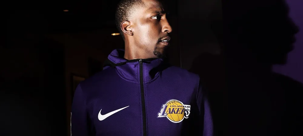 Lakers em resumo: duas vitórias e derrota para o fraco Kings