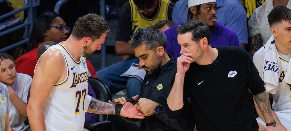 Doncic joga hoje? O que Redick fez nos jogos seguidos