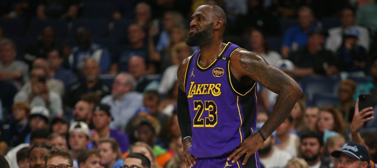 Derrota feia do Lakers pro Grizzlies escancara má gestão de Pelinka