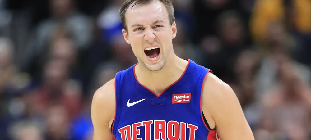 Analista sugere que o Lakers faça uma troca por armador especialista do Pistons