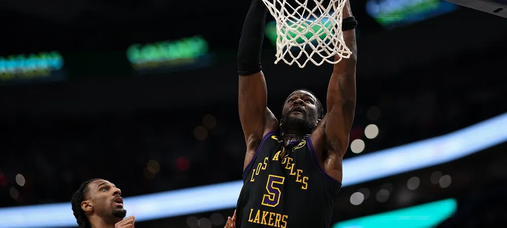 O Lakers queria só se livrar de Ayton e saiu no lucro