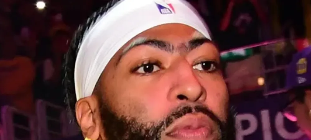 Anthony Davis liga o sinal de alerta no Lakers e manda recado para o resto do time