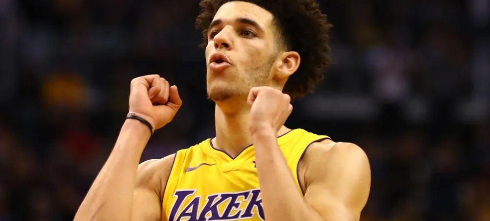 Lonzo comanda Lakers na vitória contra o Suns em Phoenix