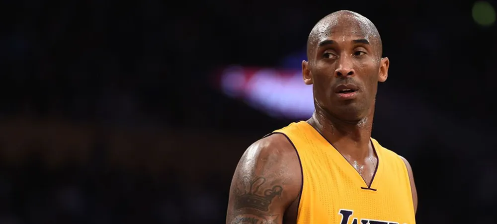 Kobe Bryant chega a marca dos 33 mil pontos