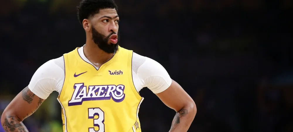 Decisão sobre o contrato de Anthony Davis fica para 14 de outubro