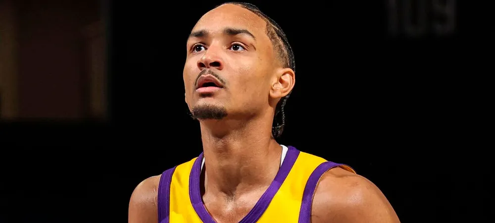 Lakers contrata velho conhecido e fecha seu elenco