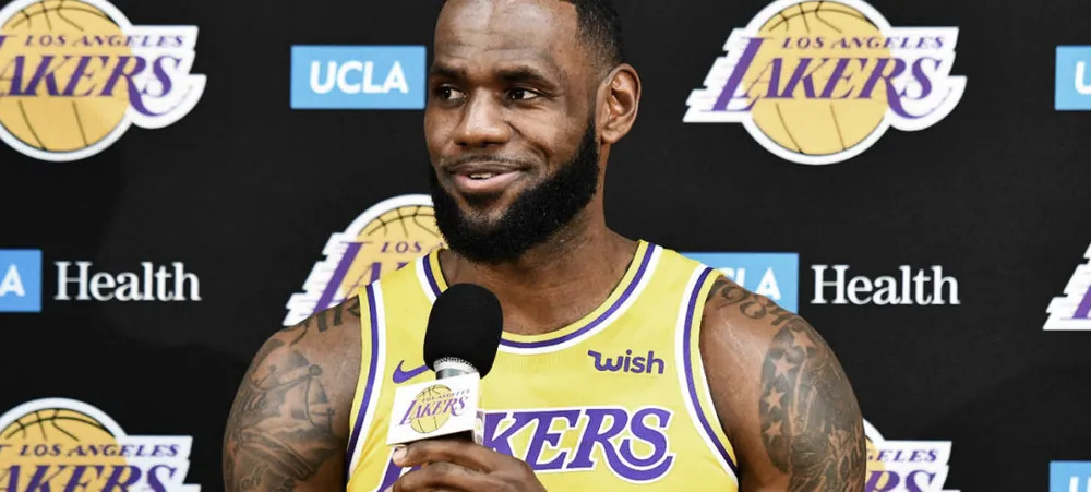 NBA: LeBron insinua projeto musical em post no Twitter