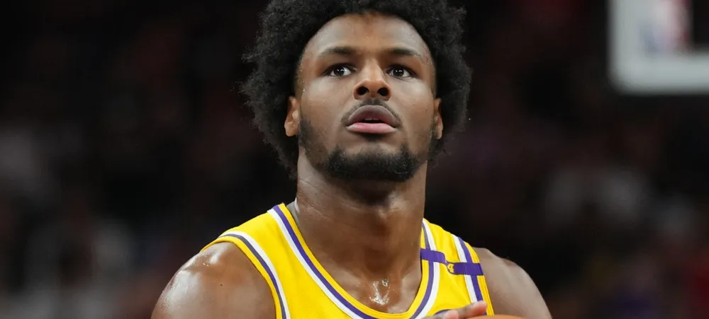 Camisa de Bronny bate recorde de vendas e gera lucro milionário pro Lakers