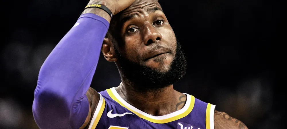 LeBron diz não acreditar na diretoria e pede para ser trocado