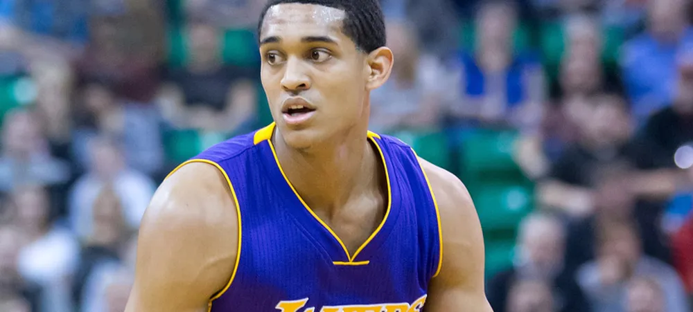 Clarkson renova com o Lakers