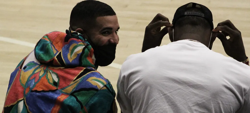 NBA: LeBron James curte com Drake partida do seu filho Bronny James