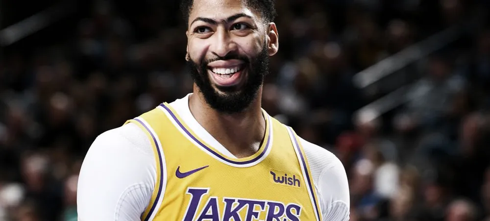 NBA: Anthony Davis dá excelentes notícias durante transmissão no Twitch