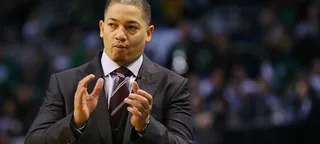 Lakers se aproxima de acerto com Ty Lue