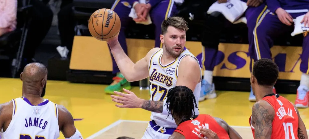 Lakers x Rockets: Onde assistir ao jogo da NBA ao vivo hoje