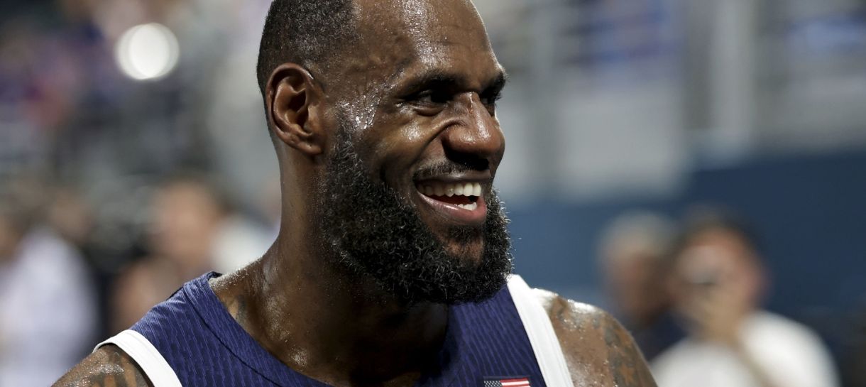 LeBron James curte a vida adoidado na Olimpíada de Paris