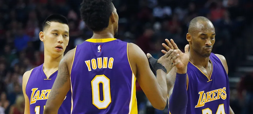 Lakers encara Mavs para manter série de vitórias