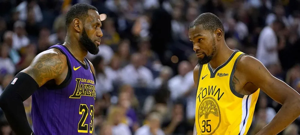 Lakers e Warriors se enfrentam pela terceira vez na temporada