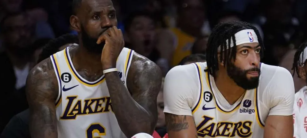 NBA: LeBron James chama atenção para Anthony Davis após derrota do Lakers