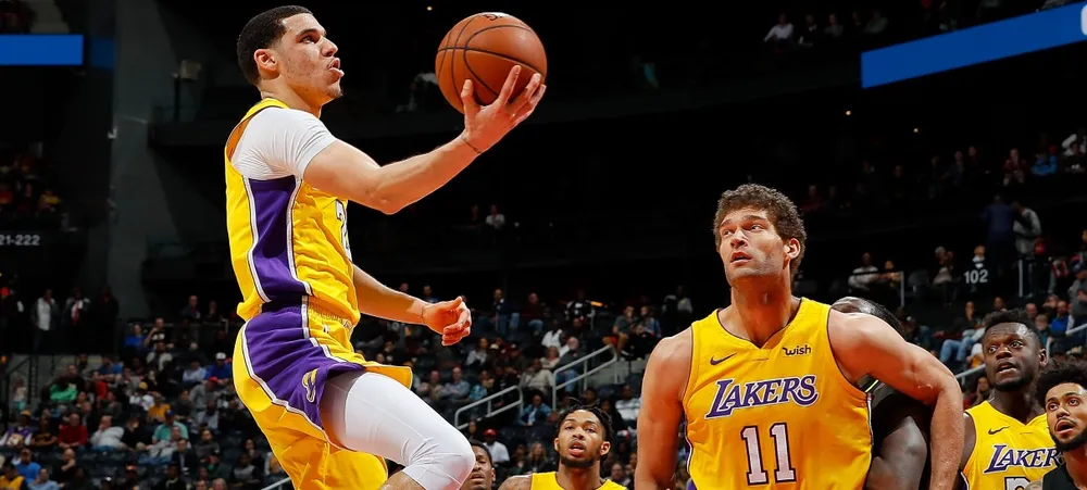 Lakers vai a San Antonio em busca da quinta vitória seguida