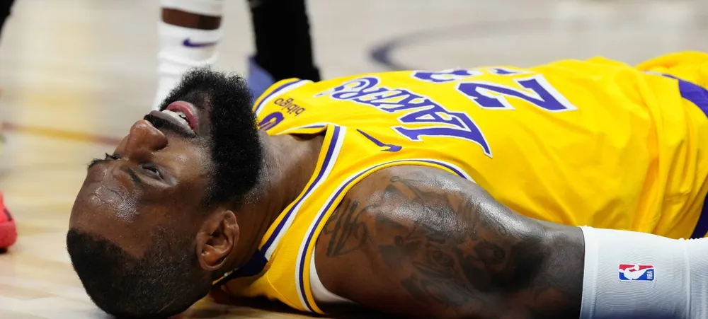 Relatório da NBA dos últimos dois minutos do jogo entre Lakers e Nuggets é inacreditável