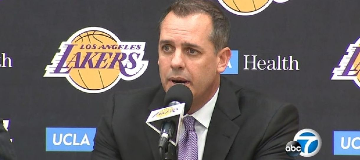 Frank Vogel revela como vai distribuir minutos no Lakers