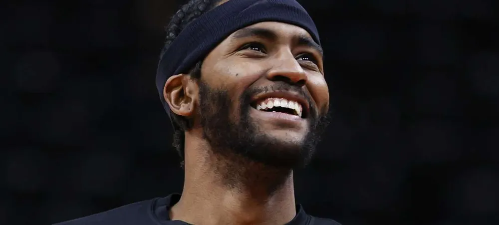 NBA: Lakers tem interesse em ex-ala do Rockets