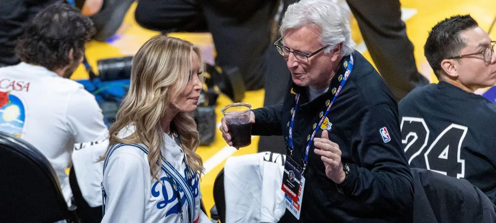 Lakers promove demissão em massa e mira grande reformulação
