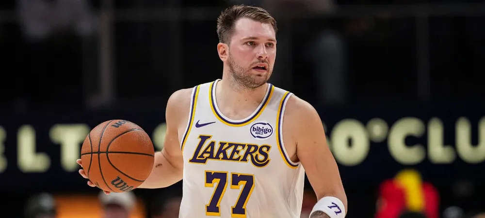 Lakers x Hornets: Onde assistir ao vivo o jogo de hoje na NBA