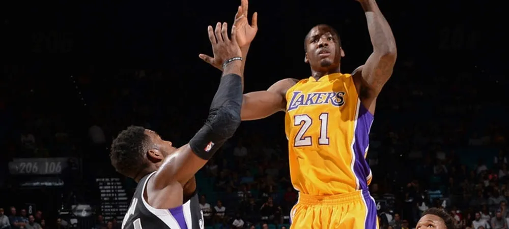 Lakers perde no segundo final contra o Kings