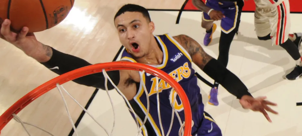 Lakers vence Blazers e encerra sequência de derrotas