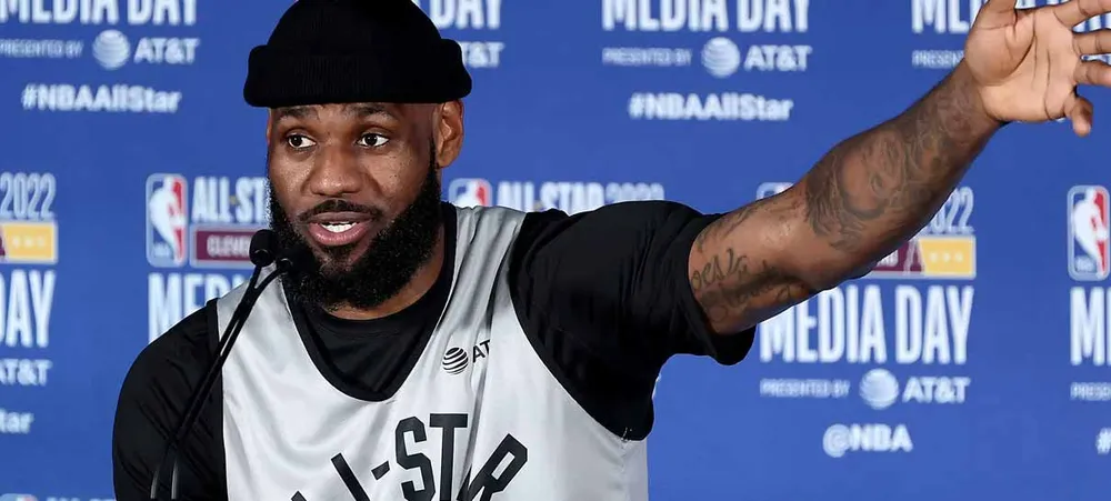 NBA: LeBron James deixa futuro em aberto e não descarta volta ao Cavs