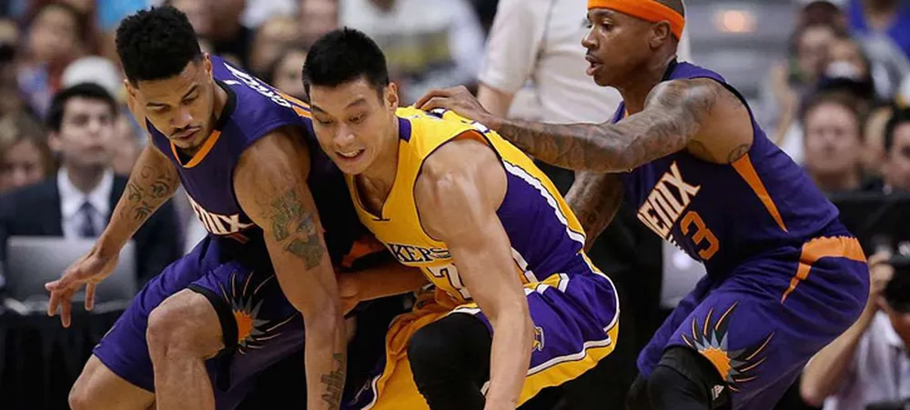 Lakers encara Suns na estrada sem Kobe