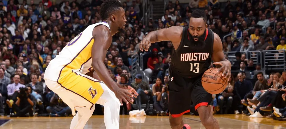 Em noite de “amistoso”, Lakers recebe Rockets