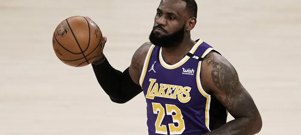 NBA: Jogador do Hawks responde as críticas de LeBron James