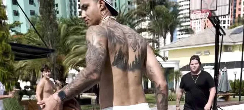 NBA: De férias, Kyle Kuzma joga basquete no Rio de Janeiro