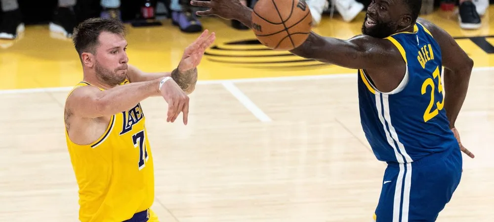 Lakers x Warriors: Onde assistir ao jogo da NBA ao vivo hoje