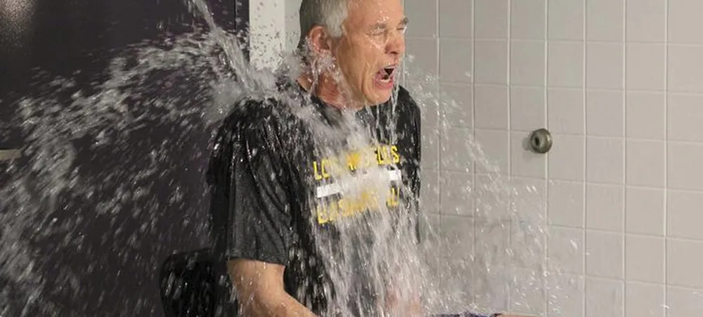 Mitch Kupchak aceita “desafio do gelo”