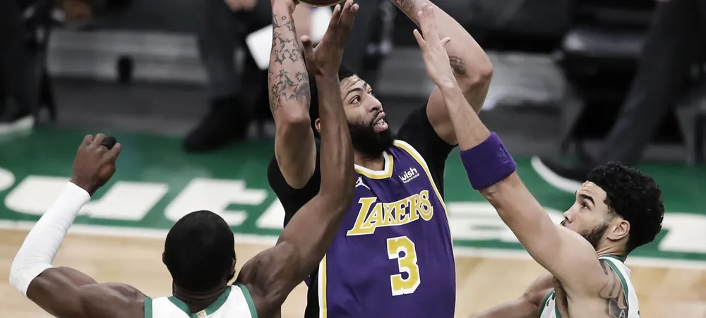 Lakers vence Celtics por um ponto em jogo muito disputado