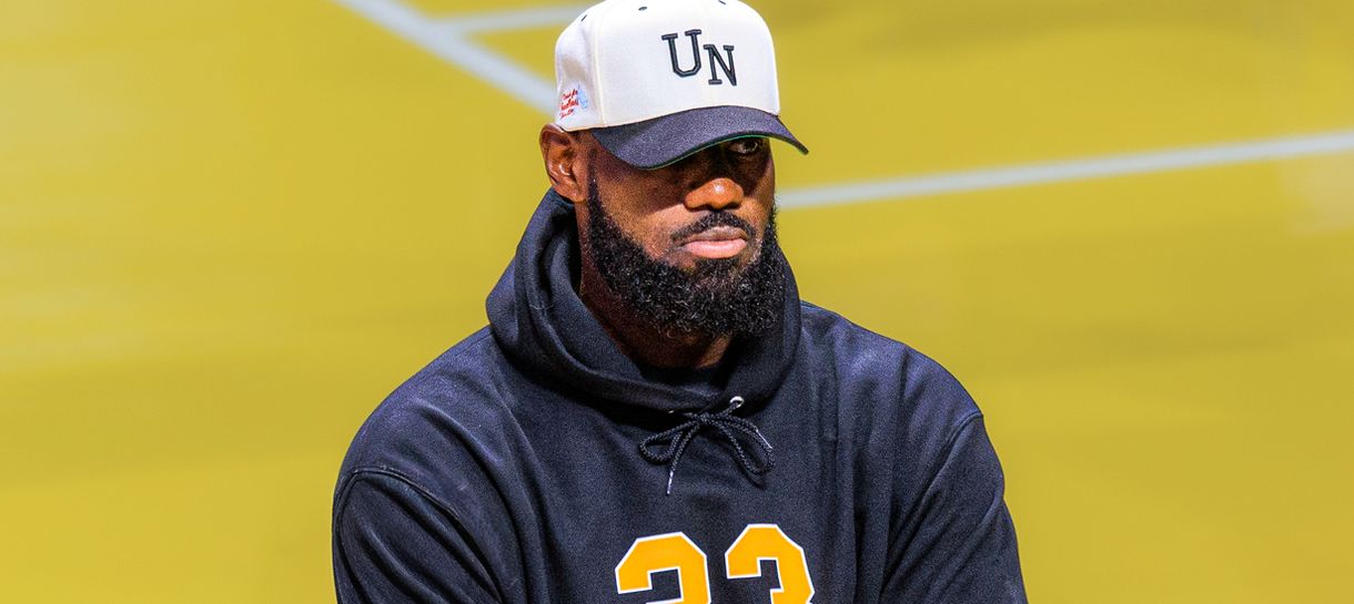 Desmentidas teorias sobre suposto desentendimento de LeBron James com o Lakers
