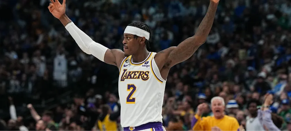 O jogador que está perdendo espaço no Lakers