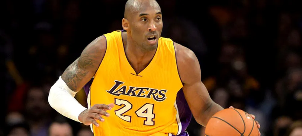 Kobe marca 39 pontos mas Lakers perde para Suns