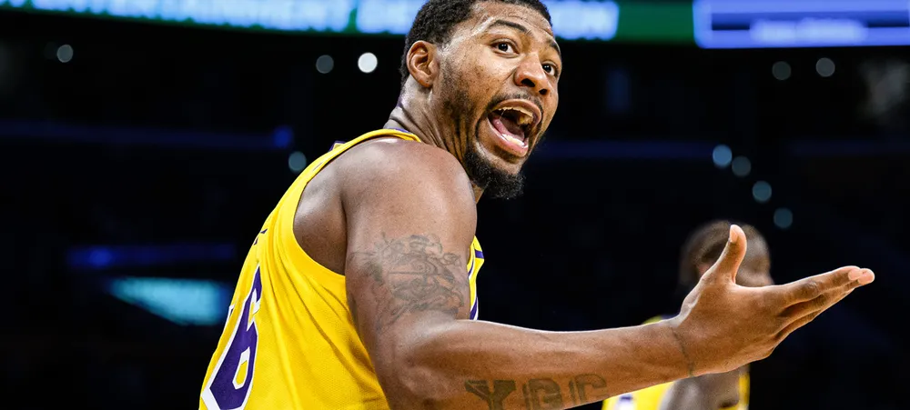 Lakers tem dois desfalques de última hora contra o Bucks