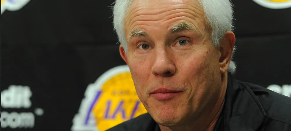 Kupchak desmente rumor de troca da escolha do Draft