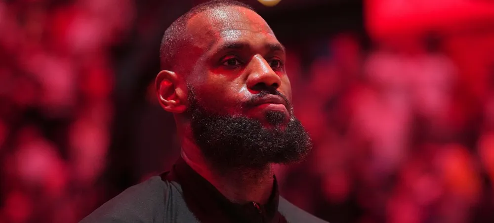 LeBron James se pronuncia após humilhante derrota do Lakers para o Heat