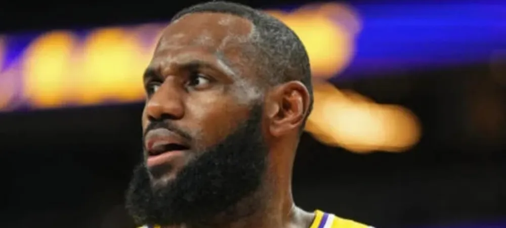 Lakers define tempo que LeBron James vai ficar em quadra nesta temporada