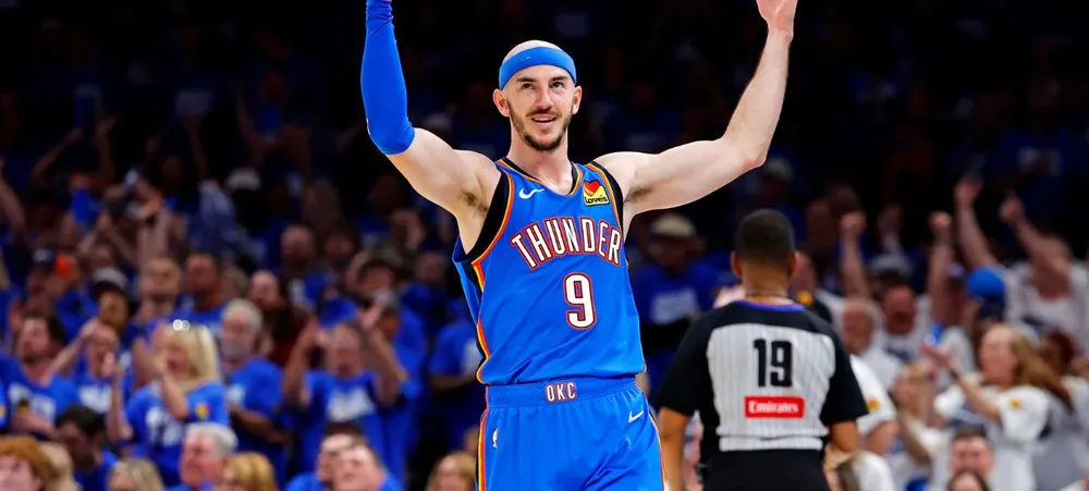 Nas Finais da NBA, Alex Caruso recebe mensagem de ídolo do Lakers