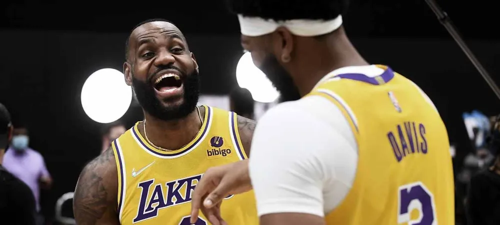 LeBron James manda recado para toda NBA sobre Anthony Davis